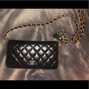 Chanel wallet on chain